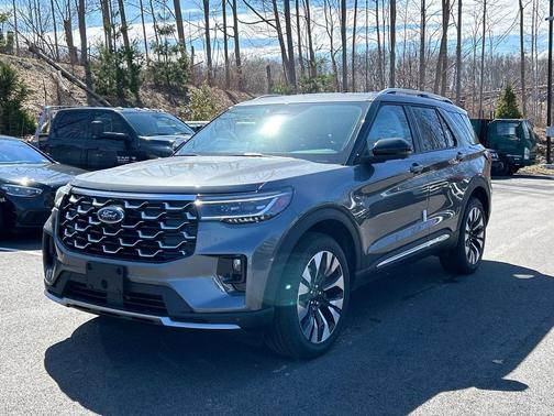 CARBONIZED GRAY MET 2026 Ford Explorer Platinum