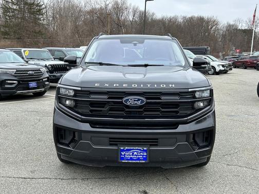 AGATE BLACK METALLIC 2025 Ford Expedition ACTIVE