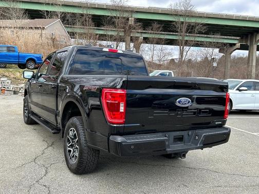 AGATE BLACK METALLIC 2023 Ford F-150 XLT