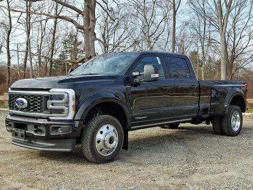 2026 Ford F-450 Platinum