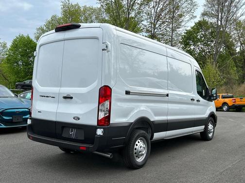 Oxford White 2026 Ford Transit-250 Base