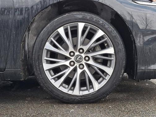 2021 Lexus ES 250 Base