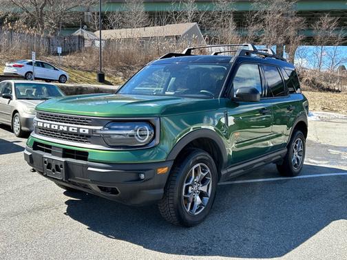 ERUPTION GREEN METALLIC 2023 Ford Bronco Sport BADLANDS