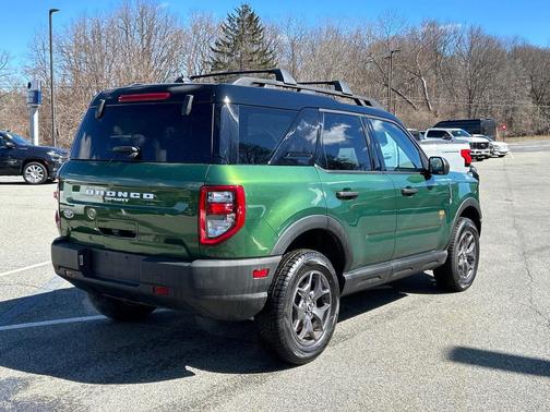 ERUPTION GREEN METALLIC 2023 Ford Bronco Sport BADLANDS