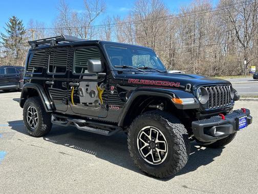 Black Clearcoat 2024 Jeep Wrangler Rubicon