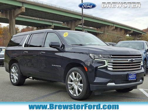 2022 Chevrolet Suburban 4WD High Country