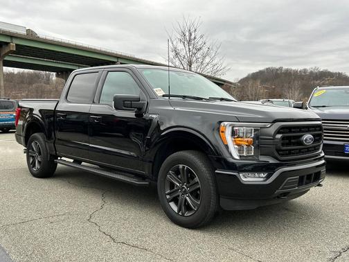 AGATE BLACK METALLIC 2023 Ford F-150 XLT