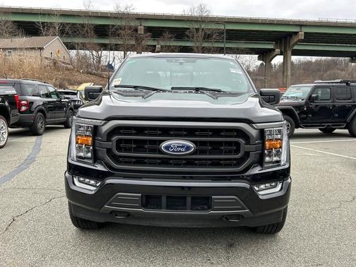 AGATE BLACK METALLIC 2023 Ford F-150 XLT