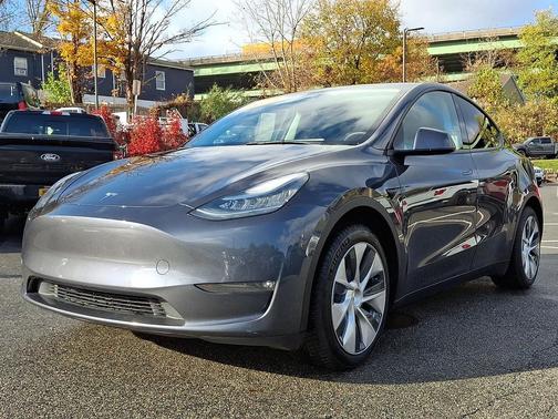 2021 Tesla Model Y Long Range Dual Motor All-Wheel Drive