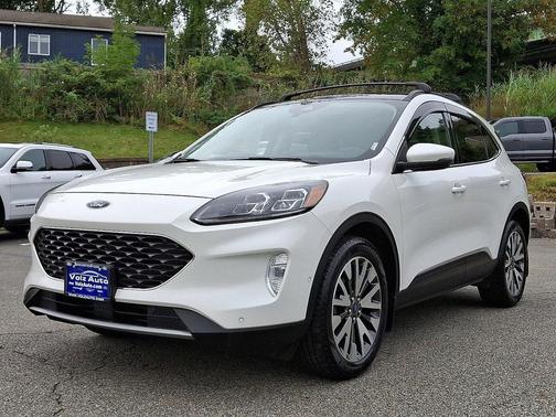 2020 Ford Escape Titanium