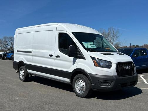Oxford White 2026 Ford Transit-250 Base