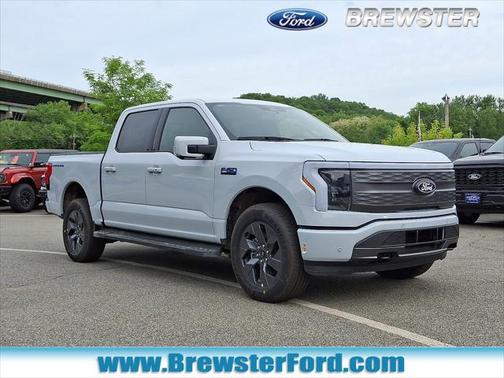 2025 Ford F-150 Lightning LARIAT