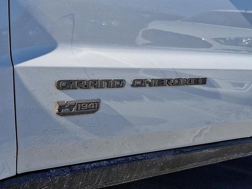 2017 Jeep Grand Cherokee 75th Anniversary Edition 4x4