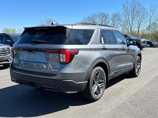 CARBONIZED GRAY 2026 Ford Explorer ST-Line