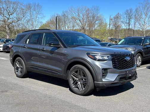 CARBONIZED GRAY 2026 Ford Explorer ST-Line