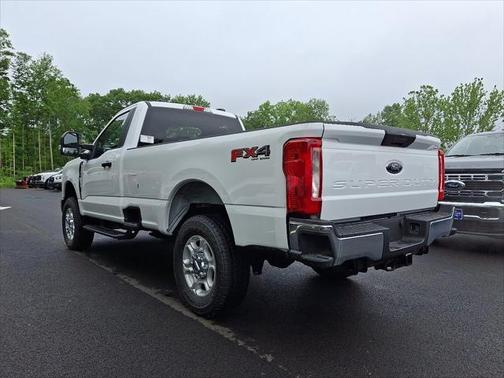 2025 Ford F-350 XLT