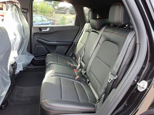 2025 Ford Escape ST-Line Elite