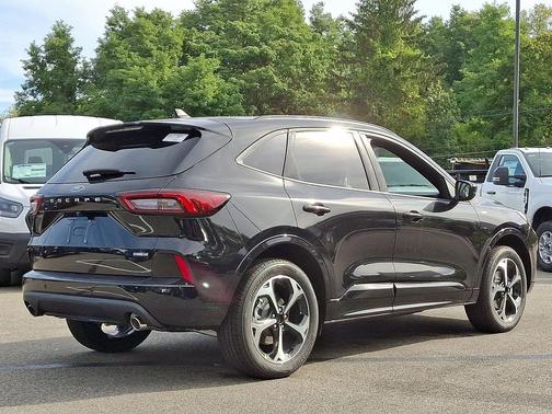 2025 Ford Escape ST-Line Elite
