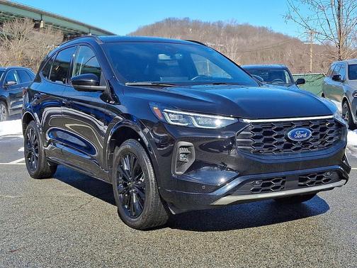 AGATE BLACK METALLIC 2025 Ford Escape ST-LINE ELITE