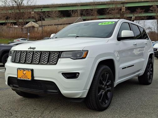 2022 Jeep Grand Cherokee Laredo