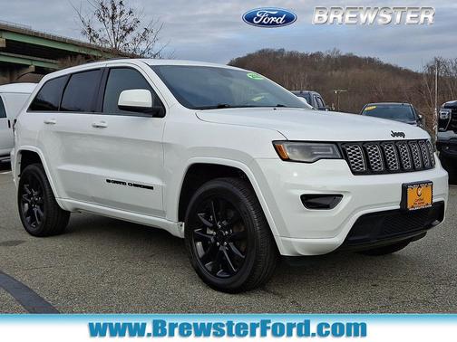 2022 Jeep Grand Cherokee Laredo