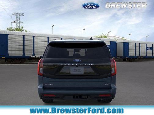 2025 Ford Expedition Max Active 4x4
