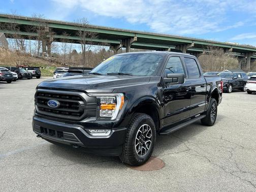 AGATE BLACK METALLIC 2023 Ford F-150 XLT