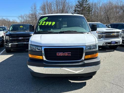 2023 GMC Savana 2500 Work Van