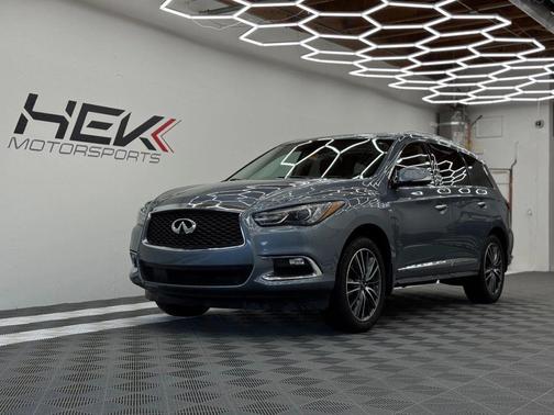 2017 INFINITI QX60 Base
