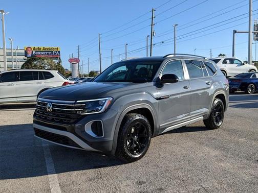 2025 Volkswagen Atlas 2.0T Peak Edition