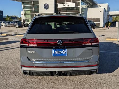 2025 Volkswagen Atlas 2.0T Peak Edition