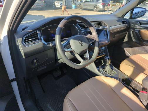 Opal White 2023 Volkswagen Tiguan 2.0T SE