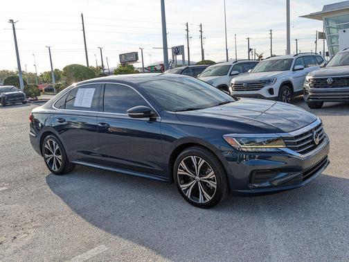 2022 Volkswagen Passat 2.0T SE
