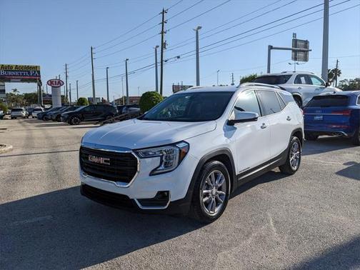 2024 GMC Terrain SLT