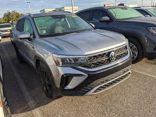 2023 Volkswagen Taos 1.5T SE