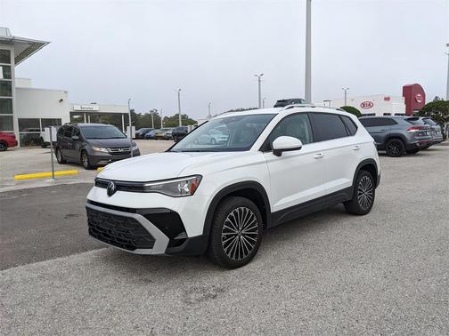 2025 Volkswagen Taos 1.5T SE