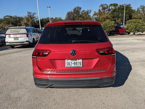 2022 Volkswagen Tiguan 2.0T SE