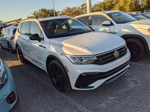 2023 Volkswagen Tiguan 2.0T SE R-Line Black