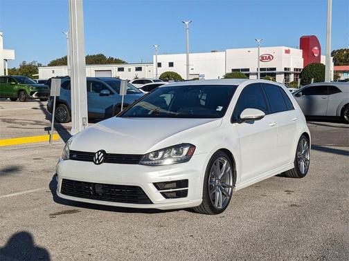2017 Volkswagen Golf R 2.0T DSG