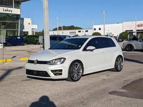 2017 Volkswagen Golf R 2.0T DSG