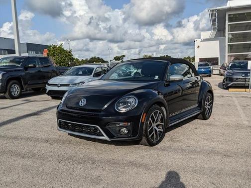 2017 Volkswagen Beetle 1.8T Dune