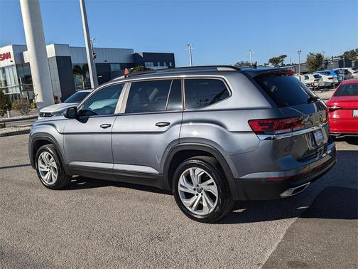 2023 Volkswagen Atlas 2.0T SE w/Technology