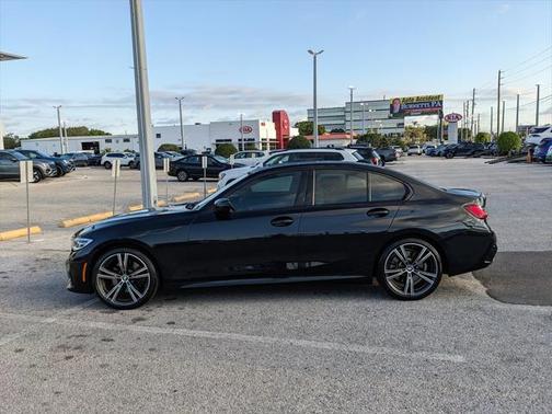 2022 BMW 330 330i