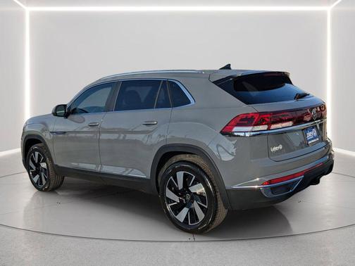 pure gray 2026 Volkswagen Atlas Cross Sport 2.0T SEL
