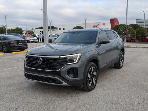 Pure Gray 2024 Volkswagen Atlas Cross Sport 2.0T SE w/Technology