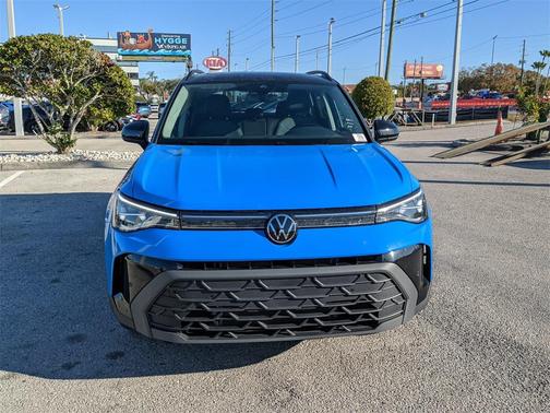 2025 Volkswagen Taos 1.5T SE Black