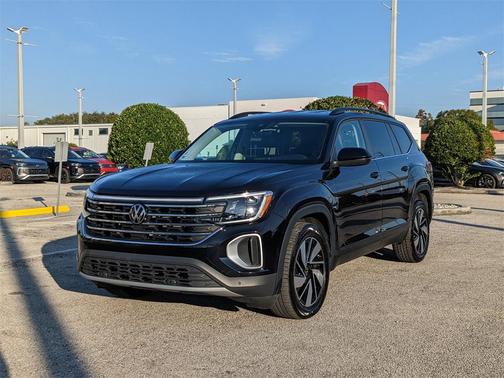 2024 Volkswagen Atlas 2.0T SE w/Technology 4MOTION