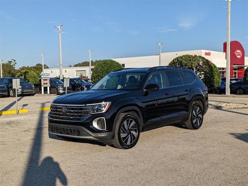 2024 Volkswagen Atlas 2.0T SE w/Technology 4MOTION