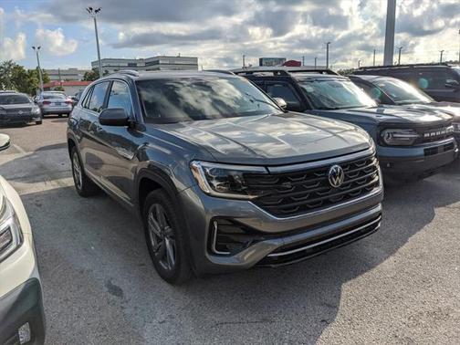 2024 Volkswagen Atlas Cross Sport 2.0T SEL
