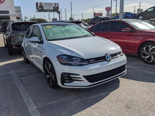 2018 Volkswagen Golf GTI 2.0T S 4-Door